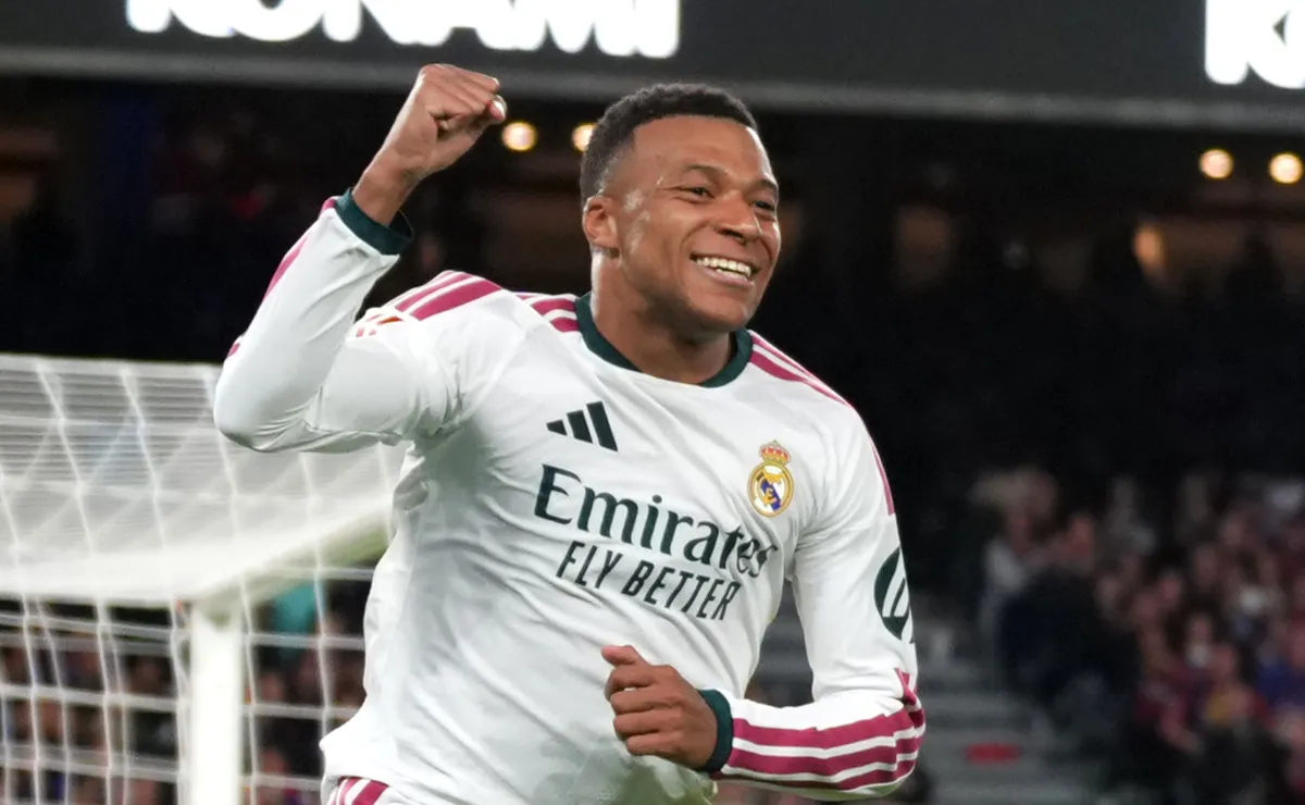 Real Madrid hand Barcelona first defeat of 2026-27 season through a brace by Kylian Mbappe