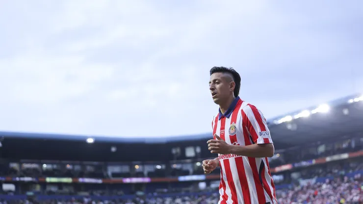 Roberto Alvarado of Chivas